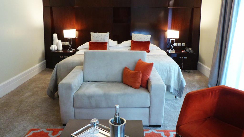 & Le Pavillon Hotel