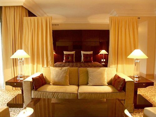& Le Pavillon Hotel 5*