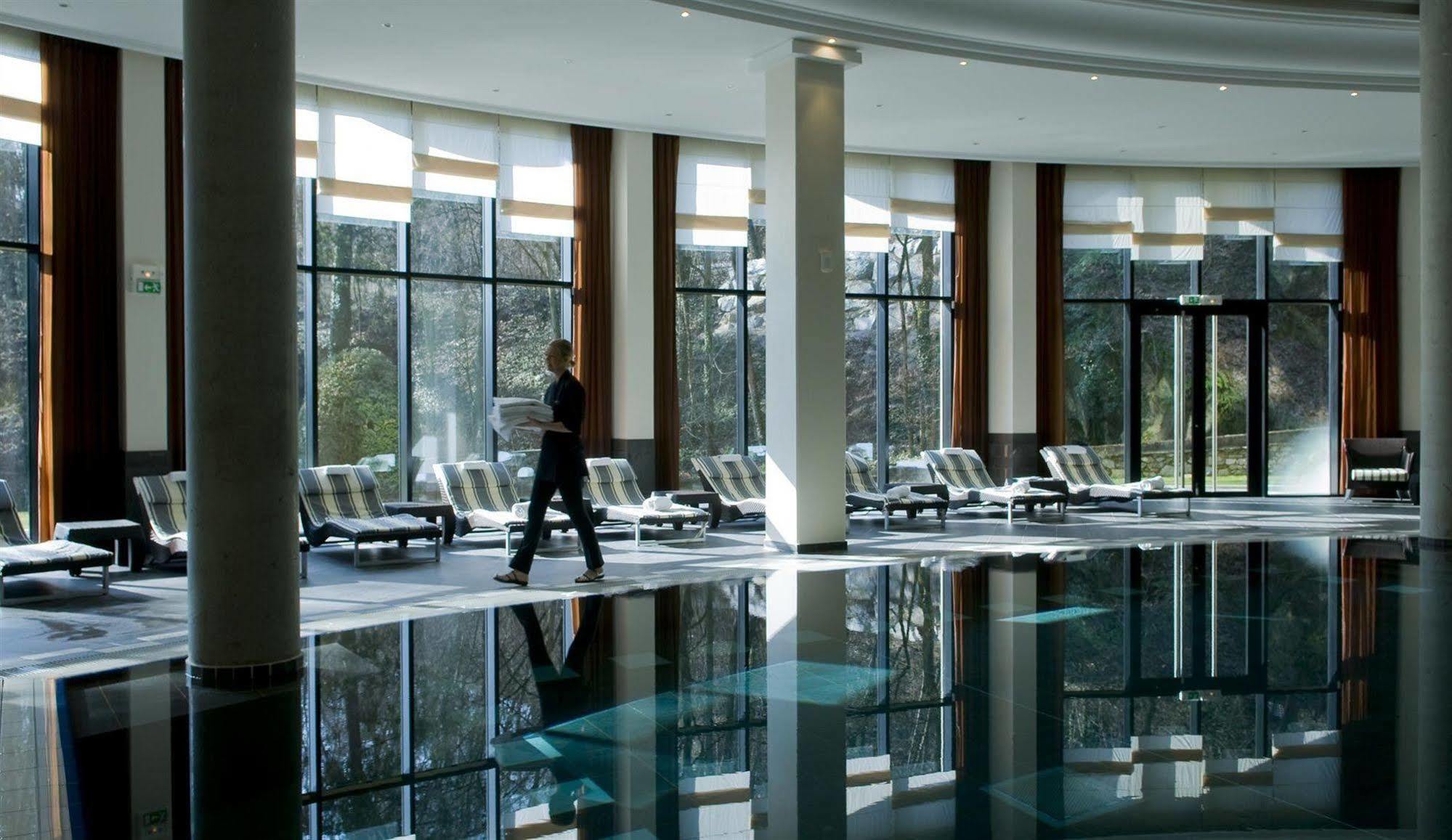 & Le Pavillon Hotel Charbonnières-les-Bains